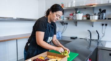 Sarah Thomas NEWSROOM