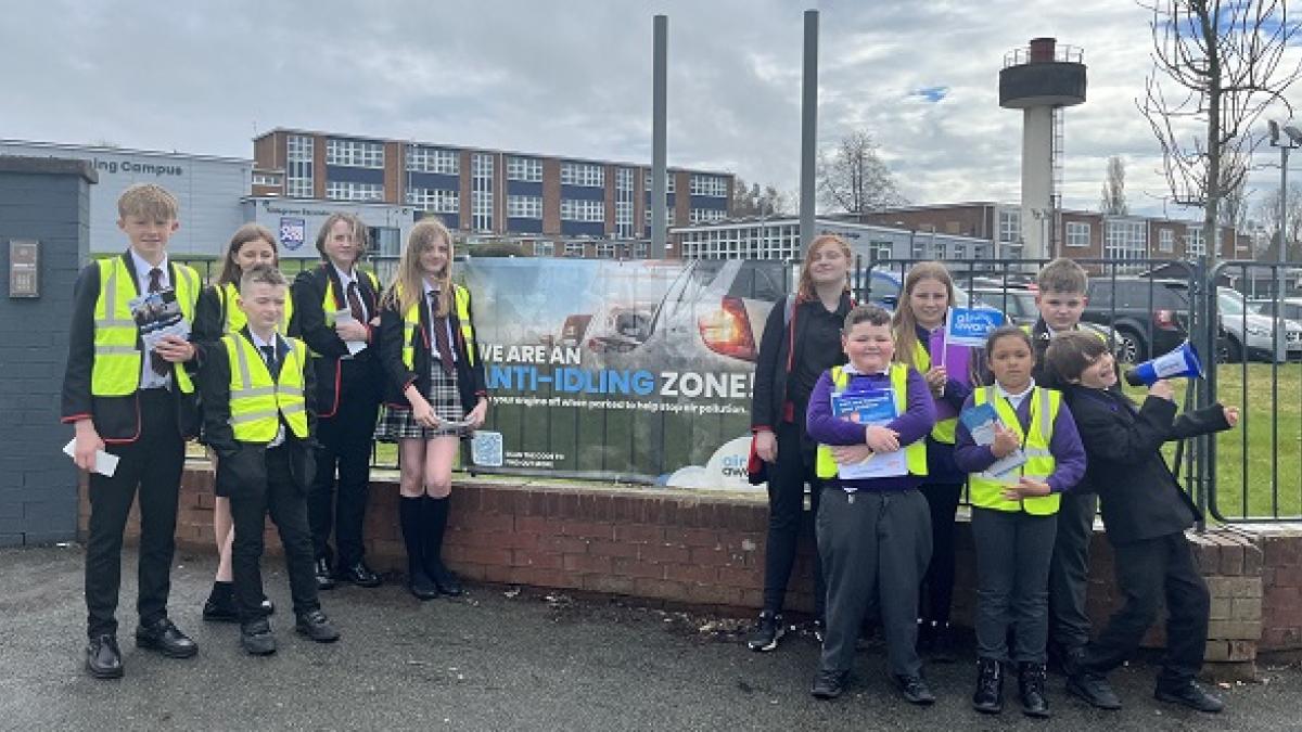 Children from Kidsgrove Primary Academy and Kidsgrove Secondary school NR