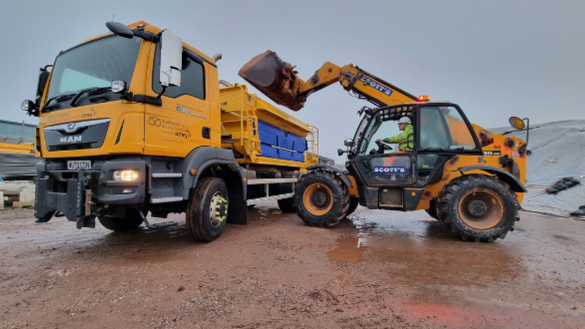 Gritter loading nr